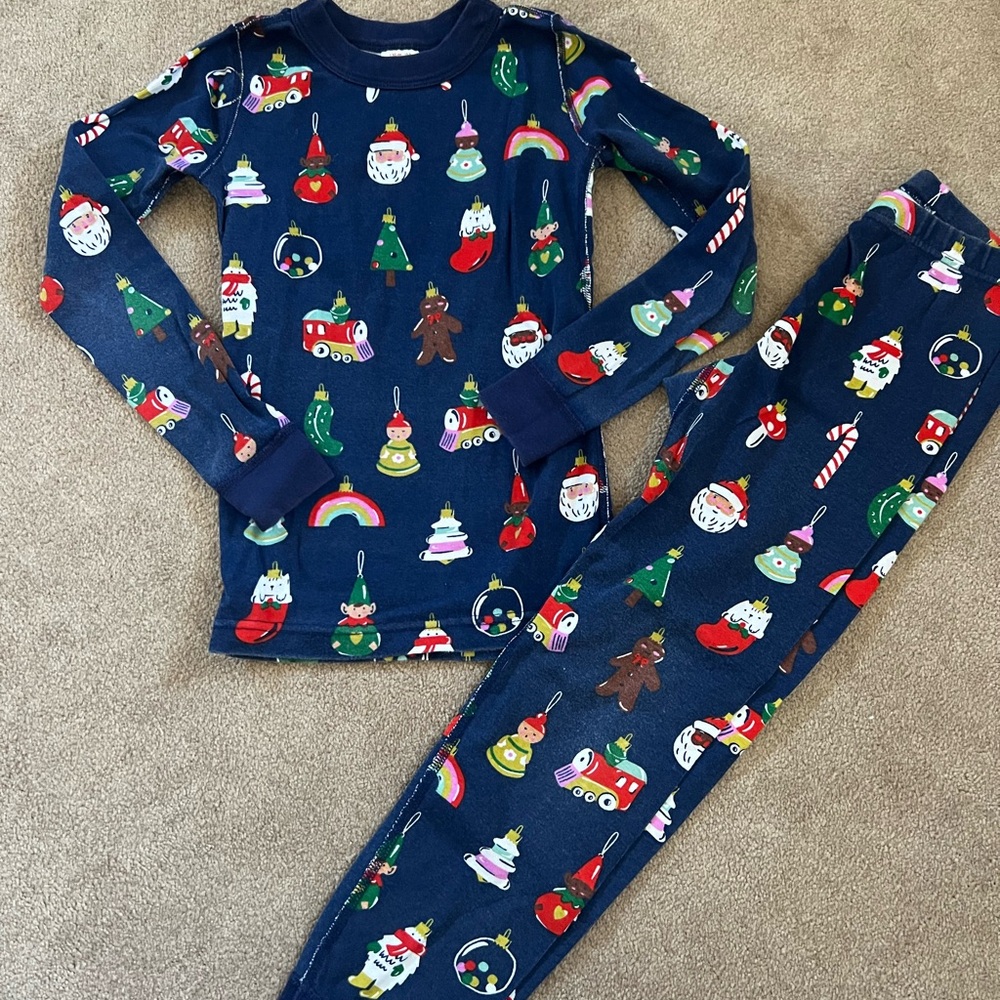 Hanna Andersson Kids Pajama Set in Navy - ornaments
